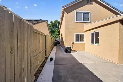 1802 Autumn Meadow Drive, Fairfield, CA 94534 - Photo 33