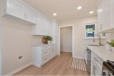 161 Lomita Avenue, Vacaville, CA 95688 - Photo 5