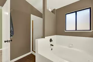 419 Oakwood Dr, Fairfield, CA 94534 - Photo 23