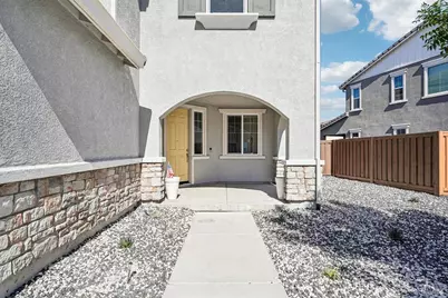1520 Eisenhower Court, Dixon, CA 95620 - Photo 3