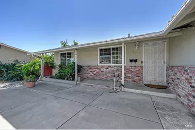 217 Arrowhead Drive, Vacaville, CA 95687 - Photo 5