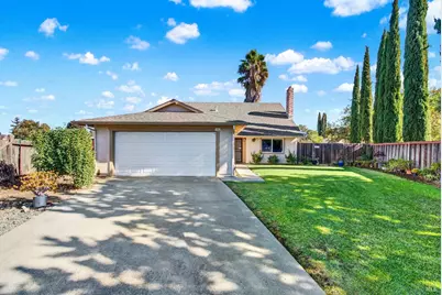 140 Hyannis Court, Vacaville, CA 95688 - Photo 5