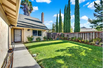 140 Hyannis Court, Vacaville, CA 95688 - Photo 11