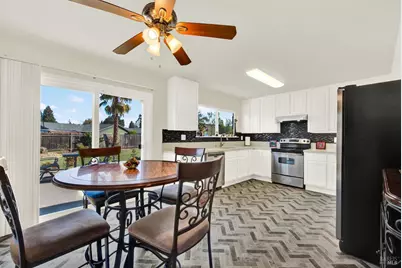 140 Hyannis Court, Vacaville, CA 95688 - Photo 15