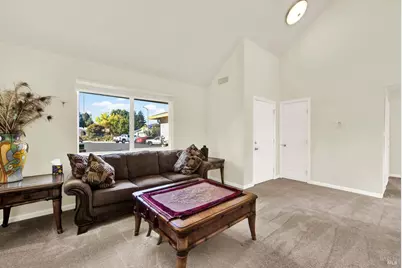 140 Hyannis Court, Vacaville, CA 95688 - Photo 13