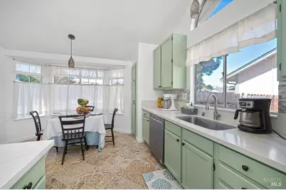 846 Stoneridge Circle, Fairfield, CA 94534 - Photo 13