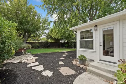 3760 Hoover Street, Redwood City, CA 94063 - Photo 5