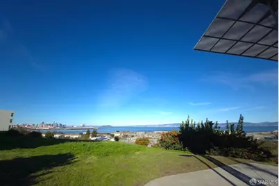 10 Innes Court #304, San Francisco, CA 94124 - Photo 19