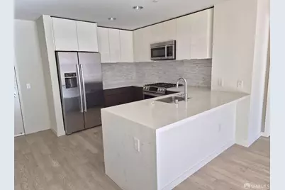 10 Innes Court #304, San Francisco, CA 94124 - Photo 5