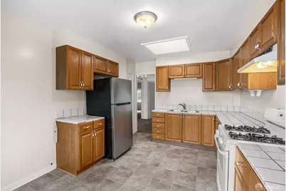 307 De Long Street, San Francisco, CA 94112 - Photo 27