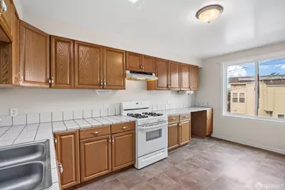 307 De Long Street, San Francisco, CA 94112 - Photo 25