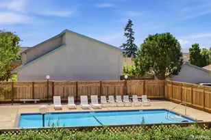 1041 Dove Ln, Foster City, CA 94404 - Photo 43