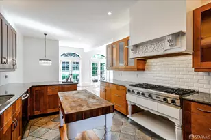 525 Liberty St, San Francisco, CA 94114 - Photo 29