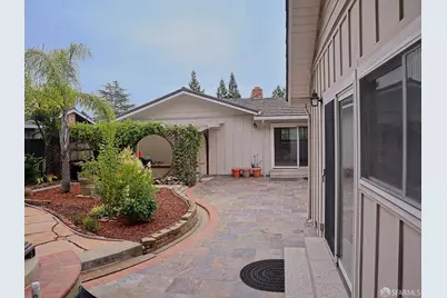 2716 Brittan Avenue, San Carlos, CA 94070 - Photo 3