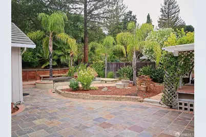 2716 Brittan Avenue, San Carlos, CA 94070 - Photo 5