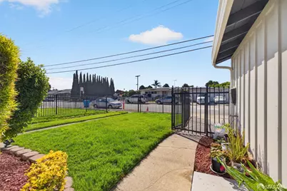1419 Kavanaugh Drive, East Palo Alto, CA 94303 - Photo 3