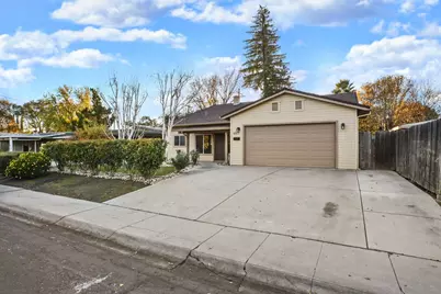 6413 N Pershing Avenue, Stockton, CA 95207 - Photo 1
