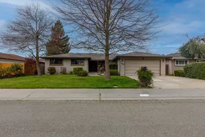 7000 Wavecrest Way, Sacramento, CA 95831 - Photo 1