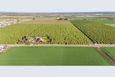 1107 Walnut Avenue, Patterson, CA 95363 - Photo 1