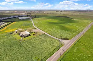 23670 E Flood Rd, Linden, CA 95236 - Photo 1