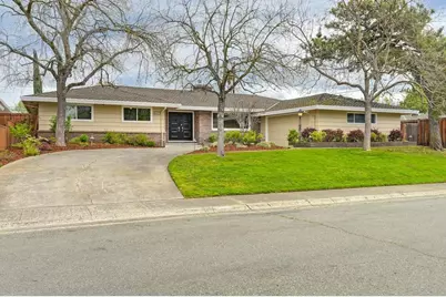 6377 Fordham Way, Sacramento, CA 95831 - Photo 1