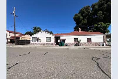 307 E Knoles Way, Stockton, CA 95204 - Photo 1