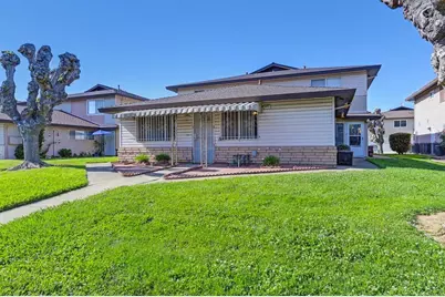 9071 Pinata Way #1, Sacramento, CA 95826 - Photo 1