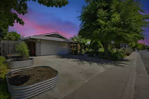 9181 Starina Way, Sacramento, CA 95826 - Photo 1