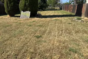 1025 Las Palmas Ave, Sacramento, CA 95815 - Photo 1