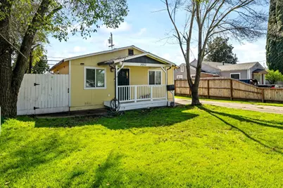 2052 Elmwood Avenue, Stockton, CA 95204 - Photo 1