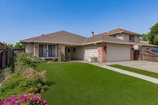 425 Swallow Ln, Lodi, CA 95240 - Photo 1