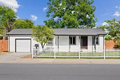 5121 Mendocino Boulevard, Sacramento, CA 95820 - Photo 1