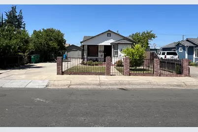 221 E Vine Street, Lodi, CA 95240 - Photo 1