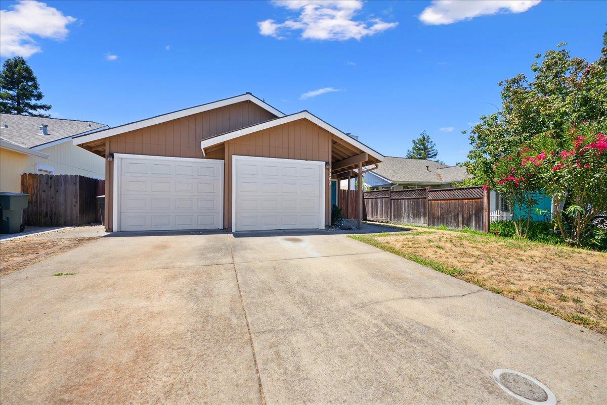 1303 Rice Ln, Roseville, CA 95678 - MLS 225073806 - Coldwell Banker