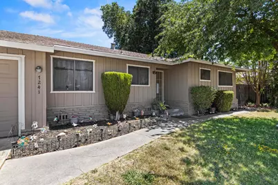 7241 Camino Del Rey St, Sacramento, CA 95831 - Photo 1