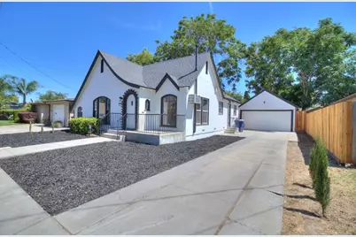 154 E Coolidge Ave, Modesto, CA 95350 - Photo 1