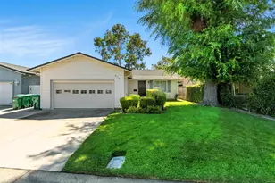 954 Woodrow St, Lodi, CA 95240 - Photo 1