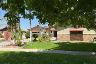 3945 N Tollhouse Rd, Fresno, CA 93726 - Photo 1