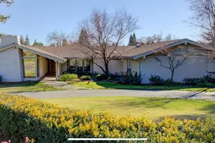 11318 Valley Oak Dr, Oakdale, CA 95361 - Photo 1