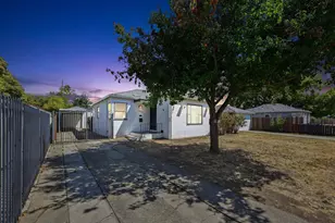 3829 39th St, Sacramento, CA 95820 - Photo 1