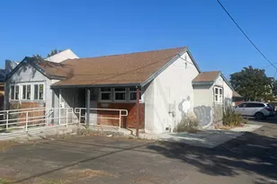 110 N Sherman Ave, Manteca, CA 95336 - Photo 1