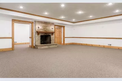 2716 Spring Creek Road, Rockford, IL 61107 - Photo 53