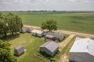 25115 Locust Rd, Lanark, IL 61046 - Photo 5