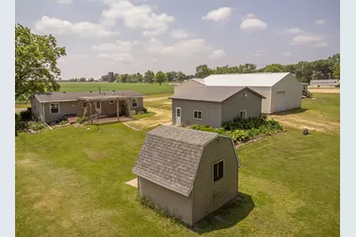 25115 Locust Road, Lanark, IL 61046 - Photo 3