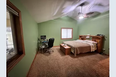 734 S Canterbury, Freeport, IL 61032 - Photo 23