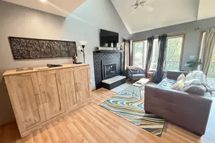 102 Walnut Hill Dr, Galena, IL 61036 - Photo 5