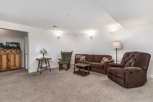 825 Shadow Bluff Dr, Galena, IL 61036 - Photo 25