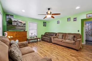 323 Tay St, Rockford, IL 61102 - Photo 7