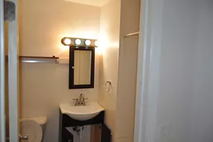 602 S West Ave, Freeport, IL 61032 - Photo 11