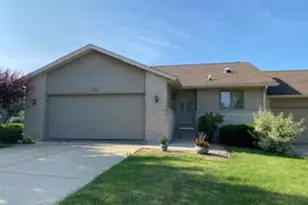 1911 Mustang Ct, Freeport, IL 61032 - Photo 1